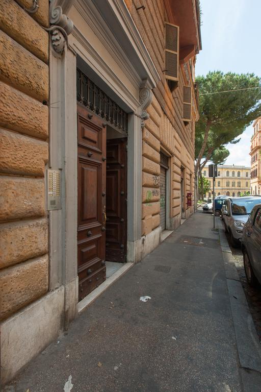 Colosseum Corner روما المظهر الخارجي الصورة