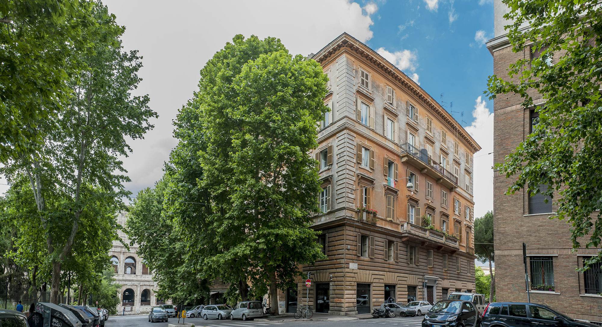 Colosseum Corner روما المظهر الخارجي الصورة